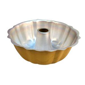 Vintage Aluminum  Bundt Pan Yellow & Silver Fluted Cake Mold 10" Diameter Harves